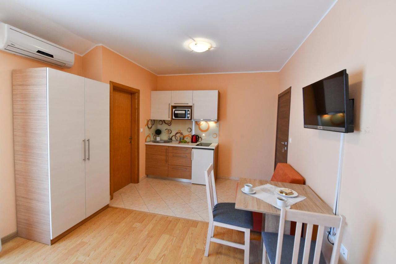 Apartments Villa Miranda Vodice Zewnętrze zdjęcie