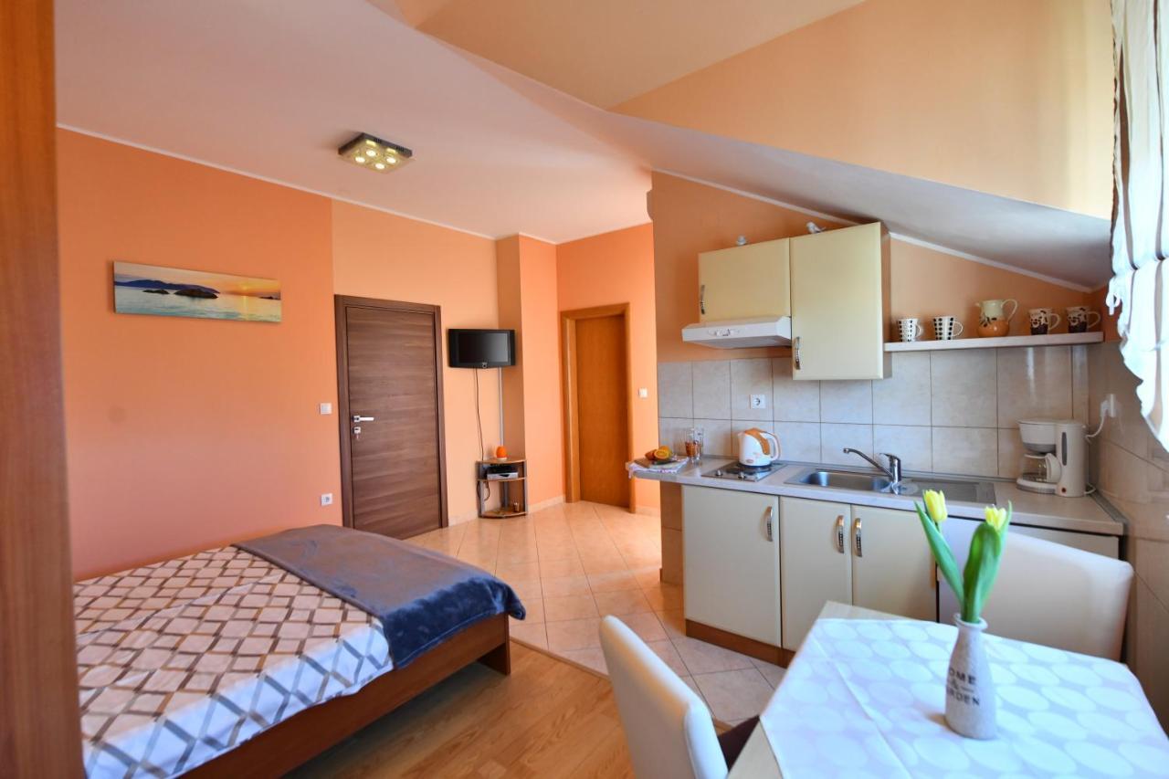 Apartments Villa Miranda Vodice Zewnętrze zdjęcie