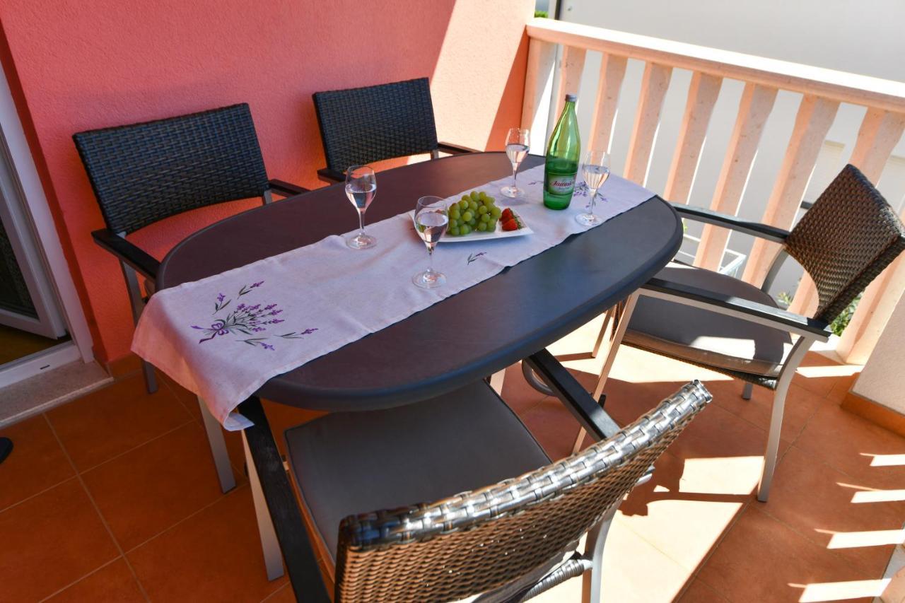 Apartments Villa Miranda Vodice Zewnętrze zdjęcie
