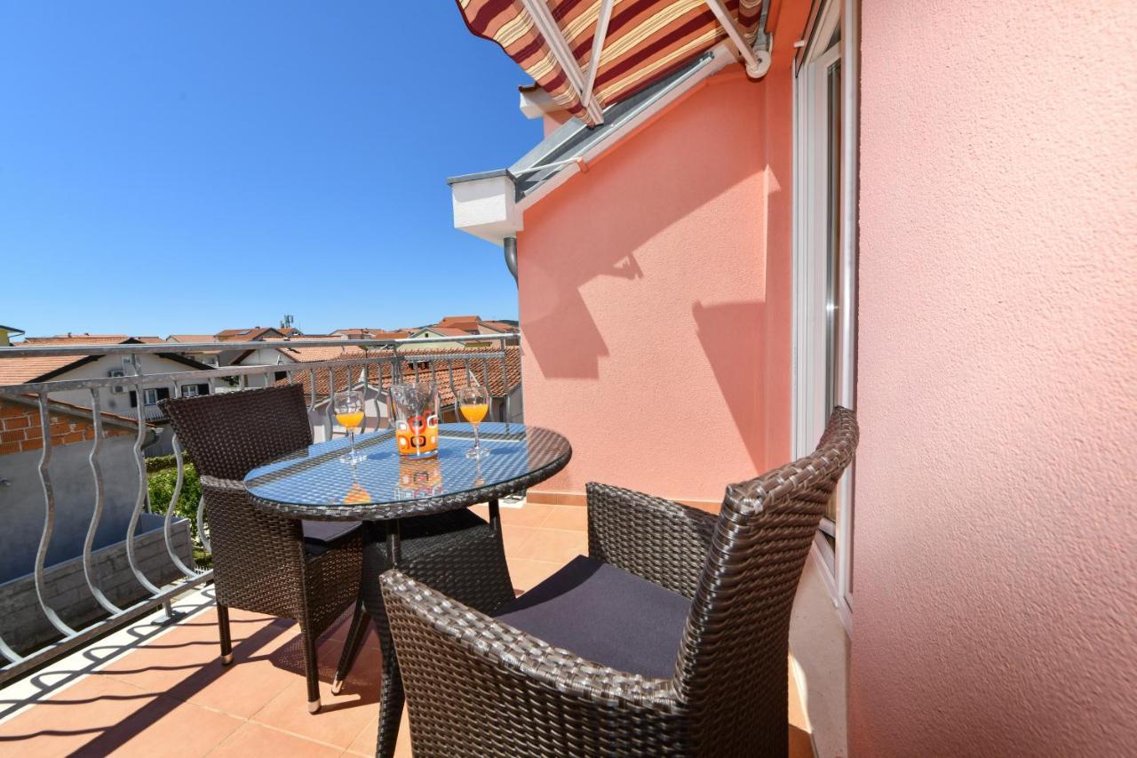 Apartments Villa Miranda Vodice Zewnętrze zdjęcie